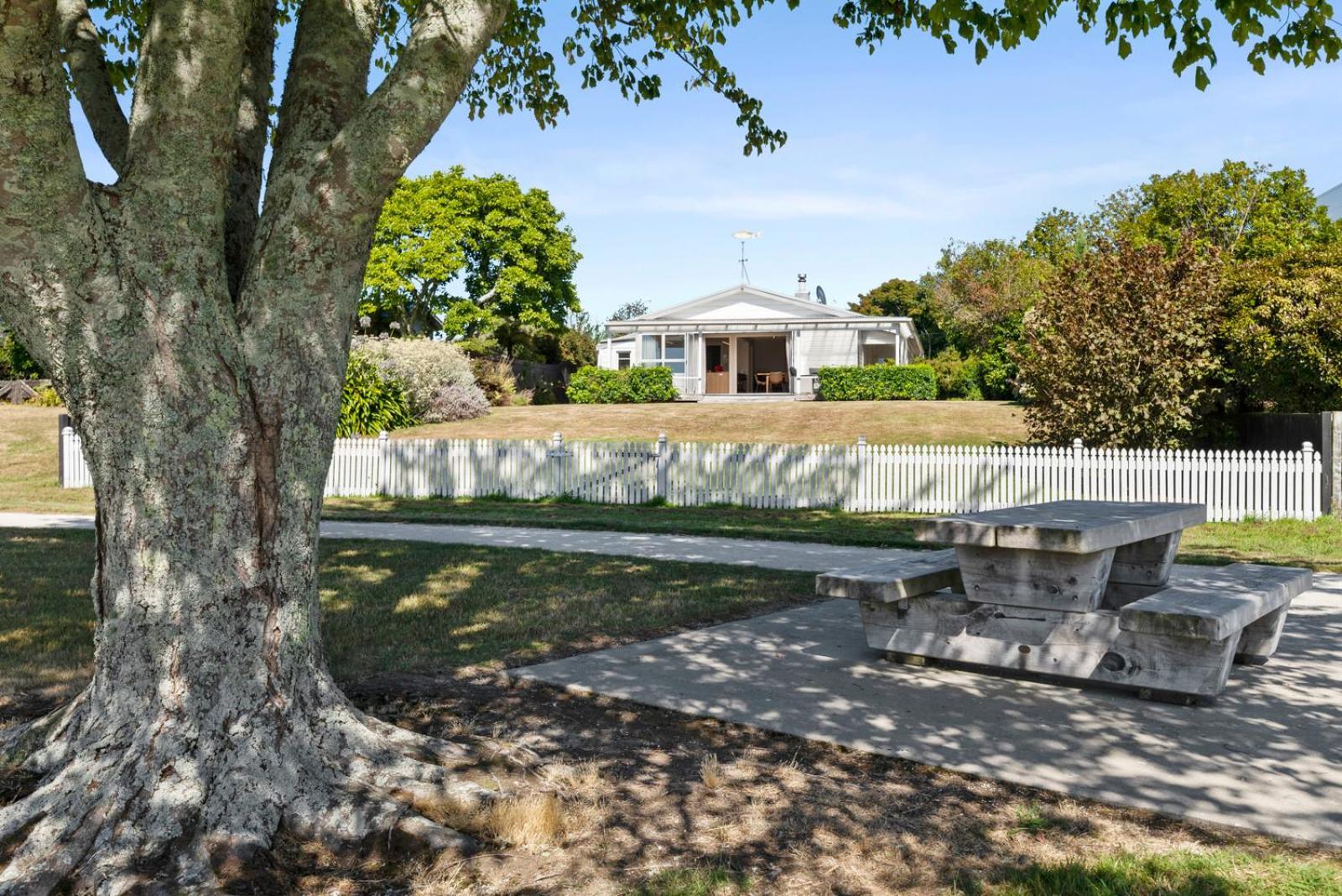 Ngongotaha Lakeside Home Rotorua Exterior photo